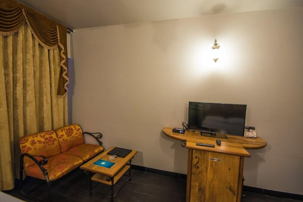 אינדורה Infiniti Hotel And Spa מראה חיצוני תמונה