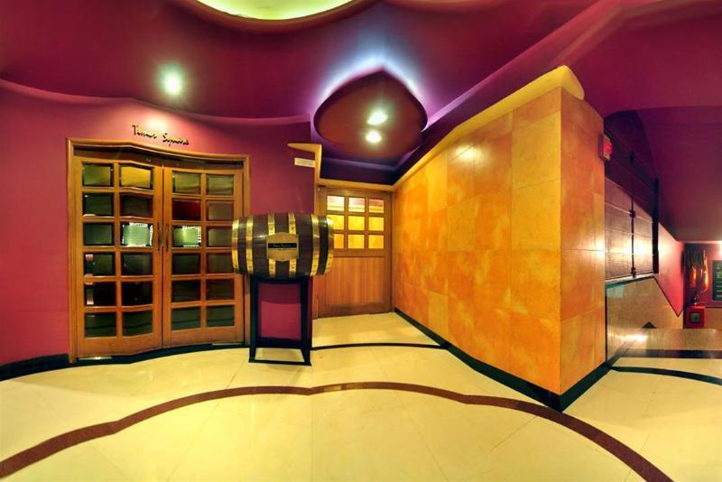 אינדורה Infiniti Hotel And Spa מראה חיצוני תמונה